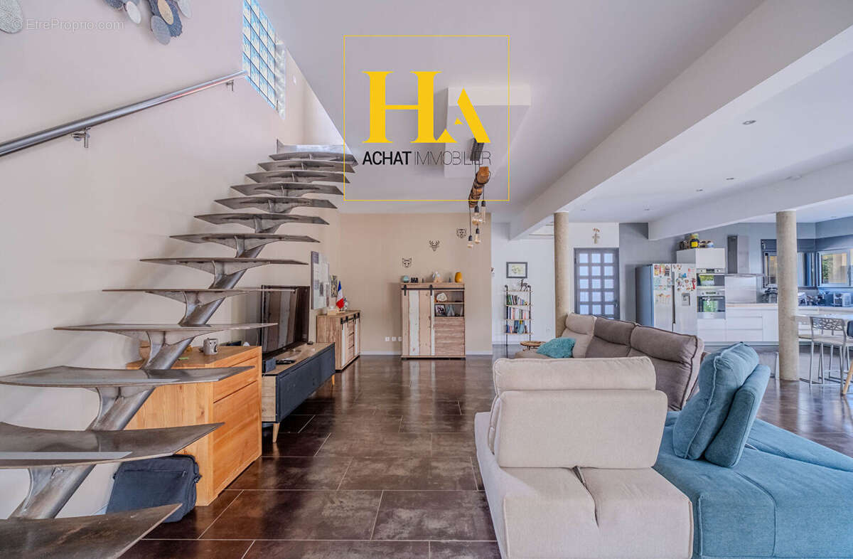 Maison La Rivière Saint Louis - 6 pièce, 160 m2 - photo 6