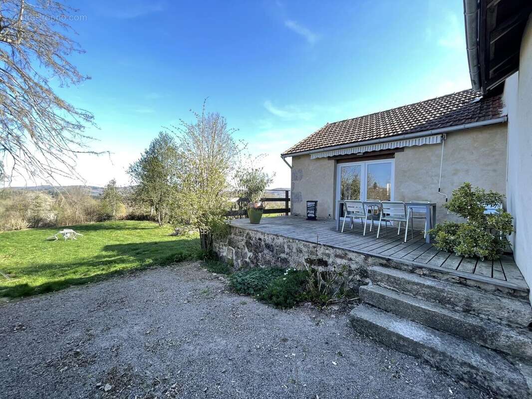 Maison à DUN-LES-PLACES