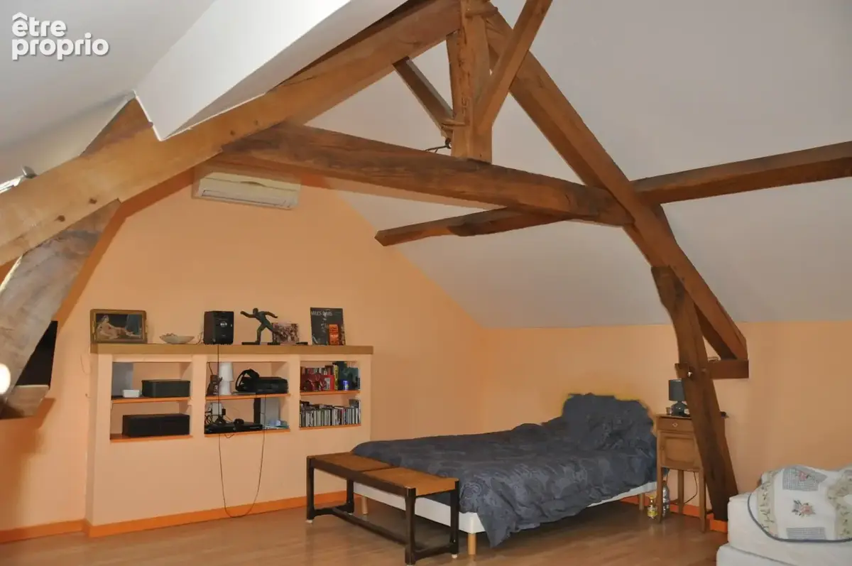 Charmante maison de campagne avec 2,5 hectares de prairie à Châtelus - photo 15