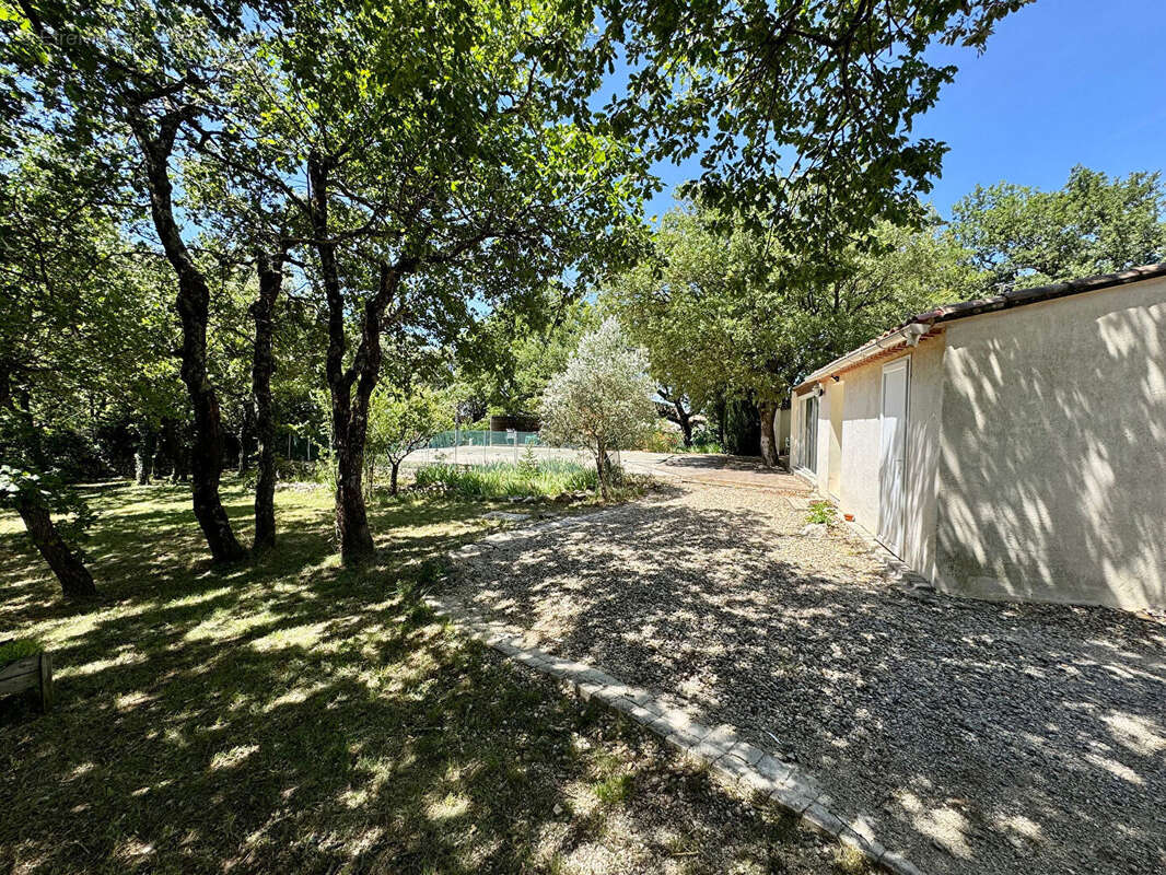 Maison à GRIGNAN