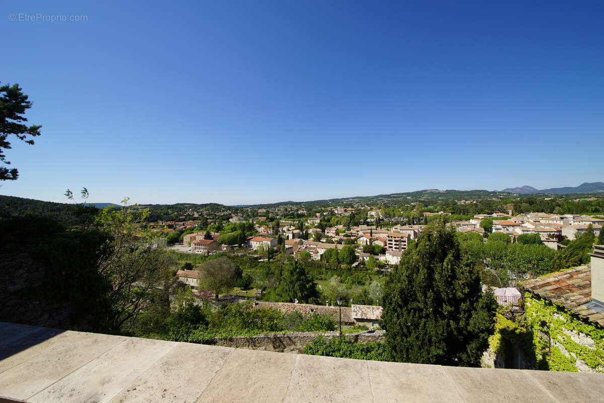 Maison à VAISON-LA-ROMAINE