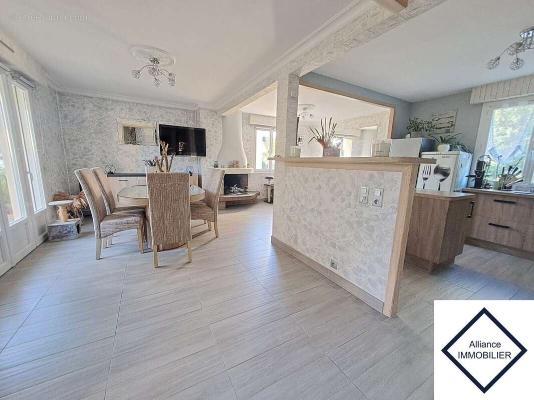 Maison à MONTAUBAN-DE-BRETAGNE