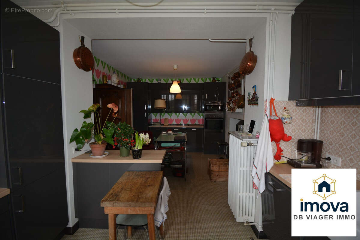 Csine équipée - Maison à COSNE-D'ALLIER