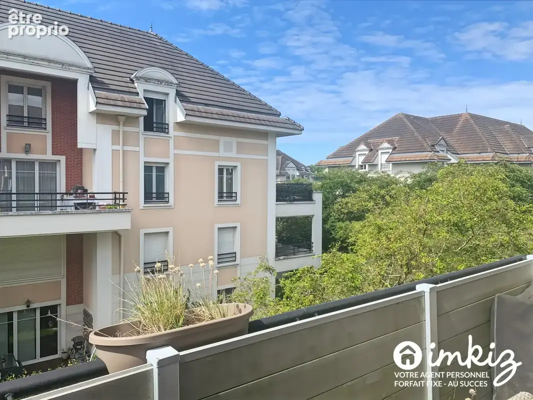 Appartement à EMERAINVILLE