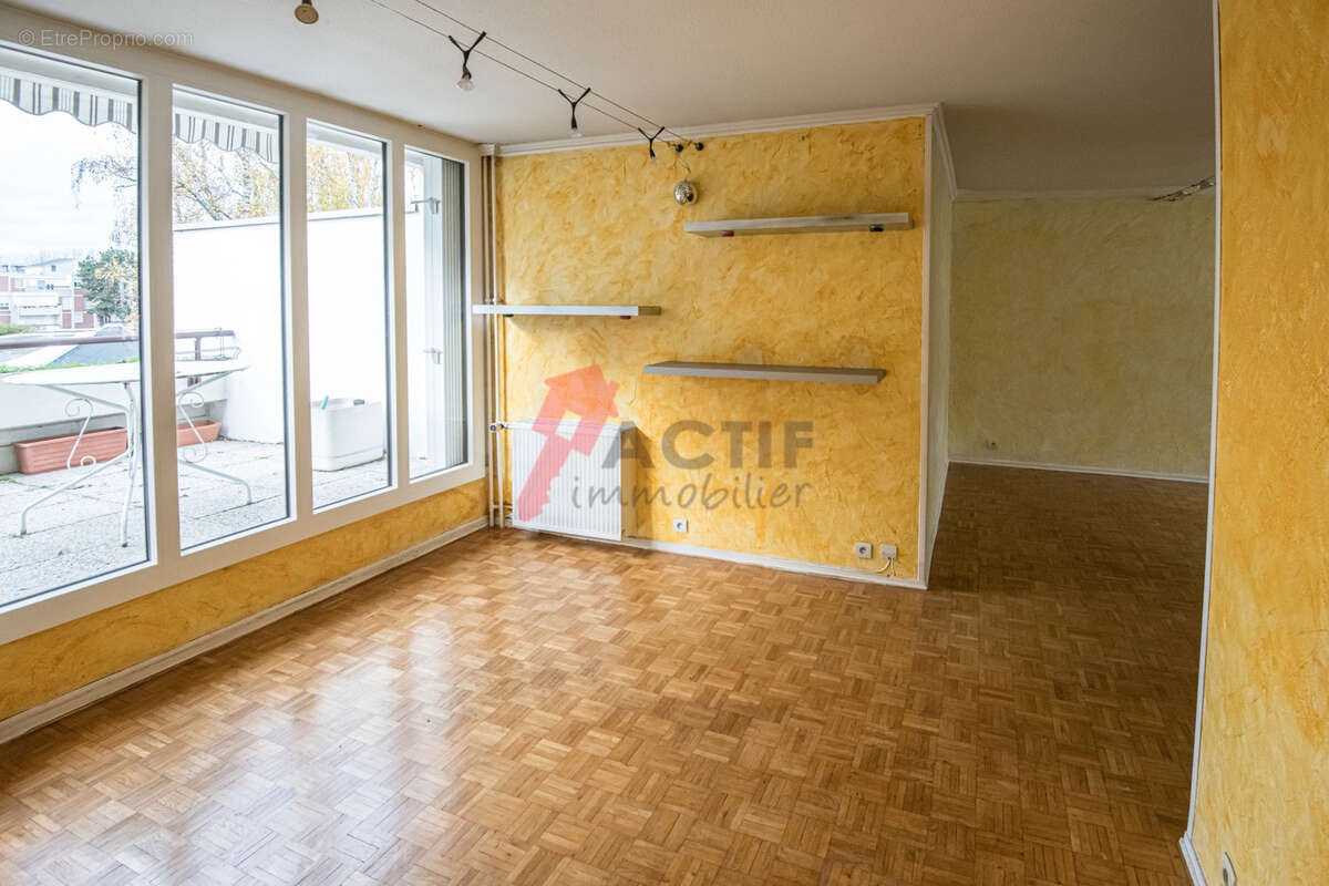 Appartement à RIS-ORANGIS