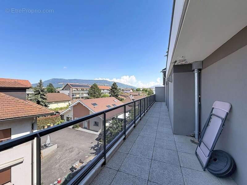 Appartement à VILLE-LA-GRAND