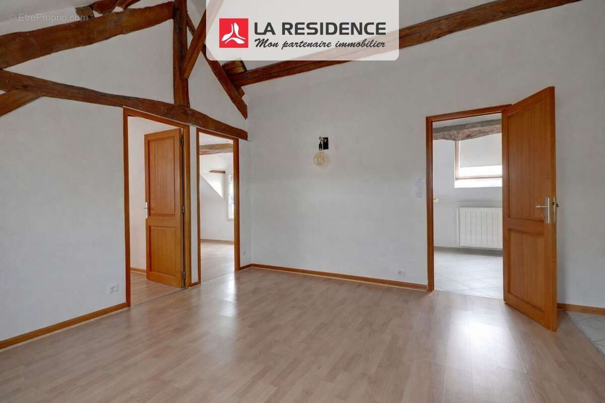 Appartement 96 m² à Mareil-Sur-Mauldre  - photo 3