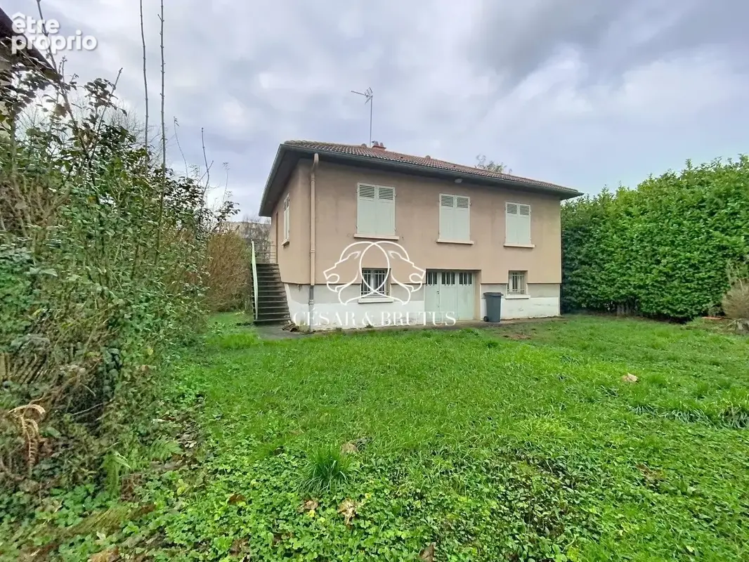 Maison 100 m² à Sainte-Foy-Les-Lyon  - photo 6