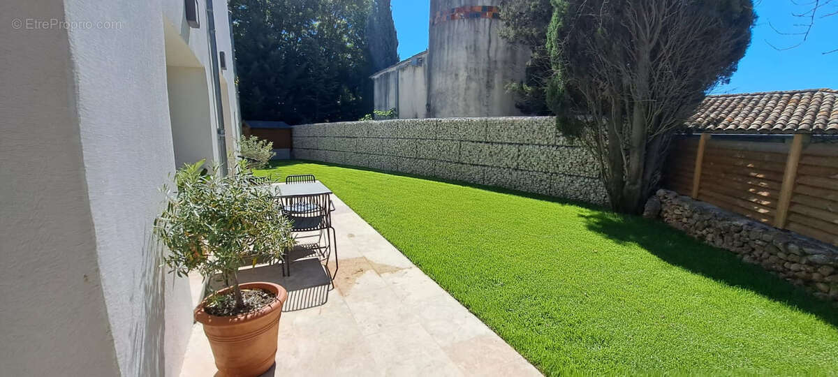 Appartement à LE THOLONET