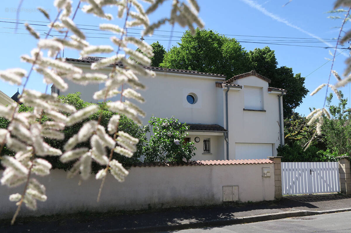 Maison à POITIERS