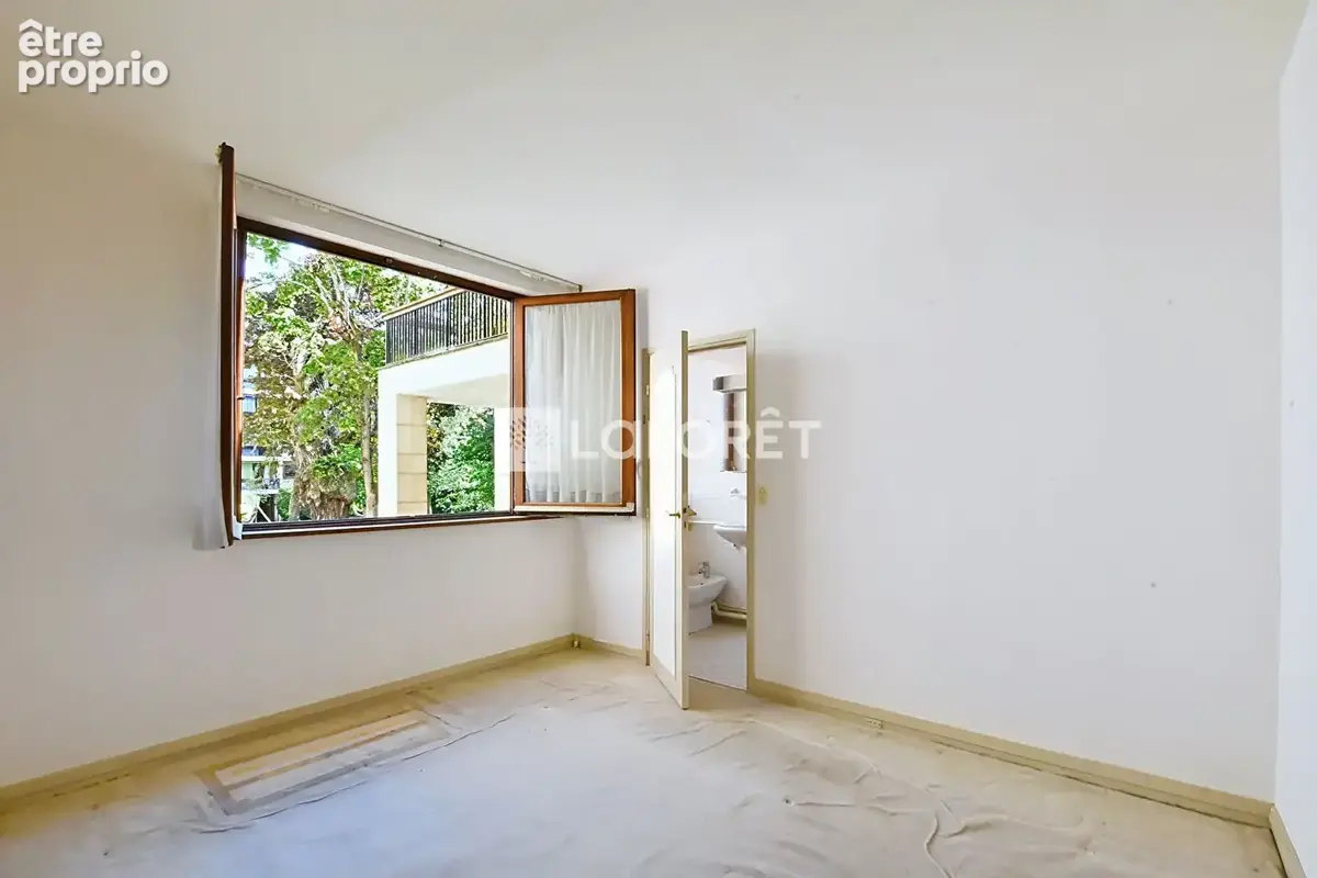 Appartement à rénover - La Celle Saint Cloud 4 pièce(s) 92m2 - photo 5