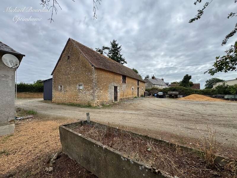 Maison à AVOISE