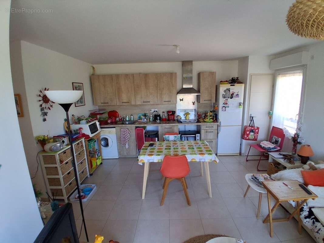 Appartement 59 m² à Six-Fours-Les-Plages  - photo 8