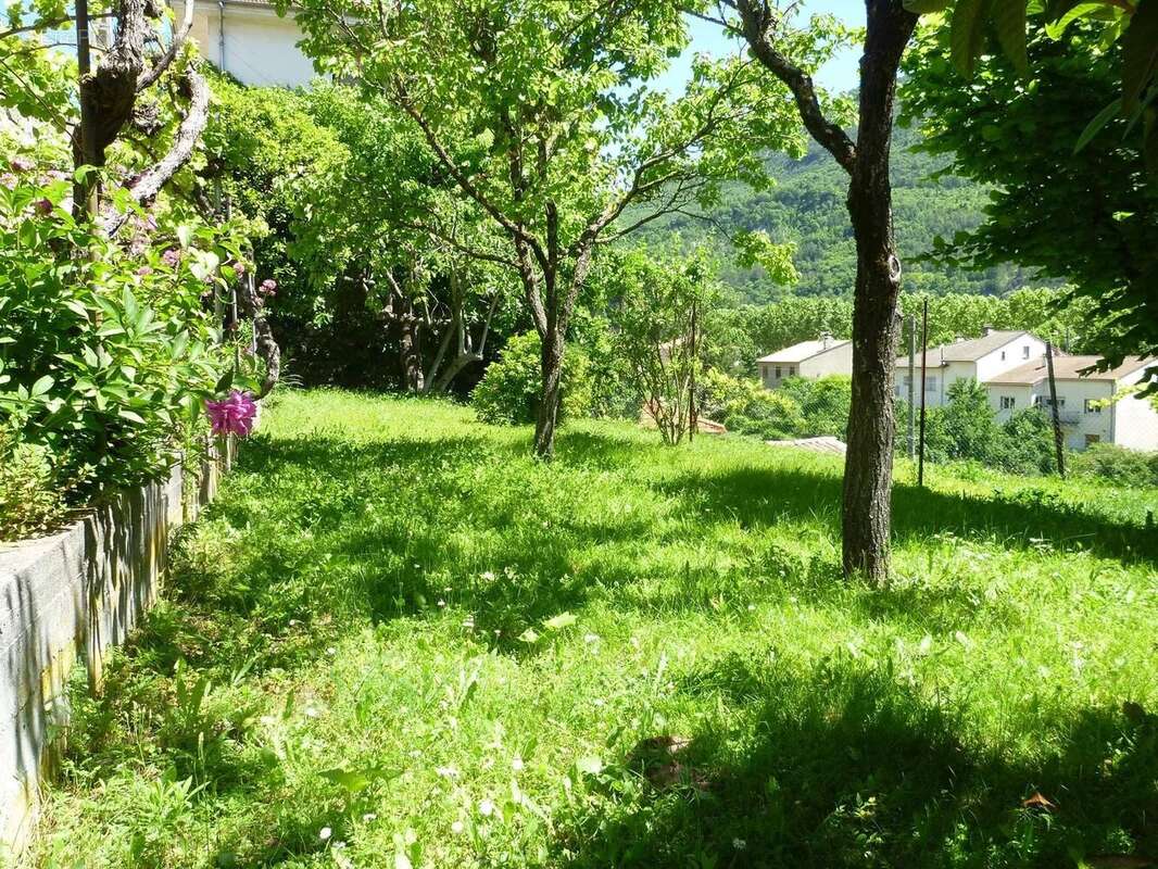 Maison à PUGET-THENIERS