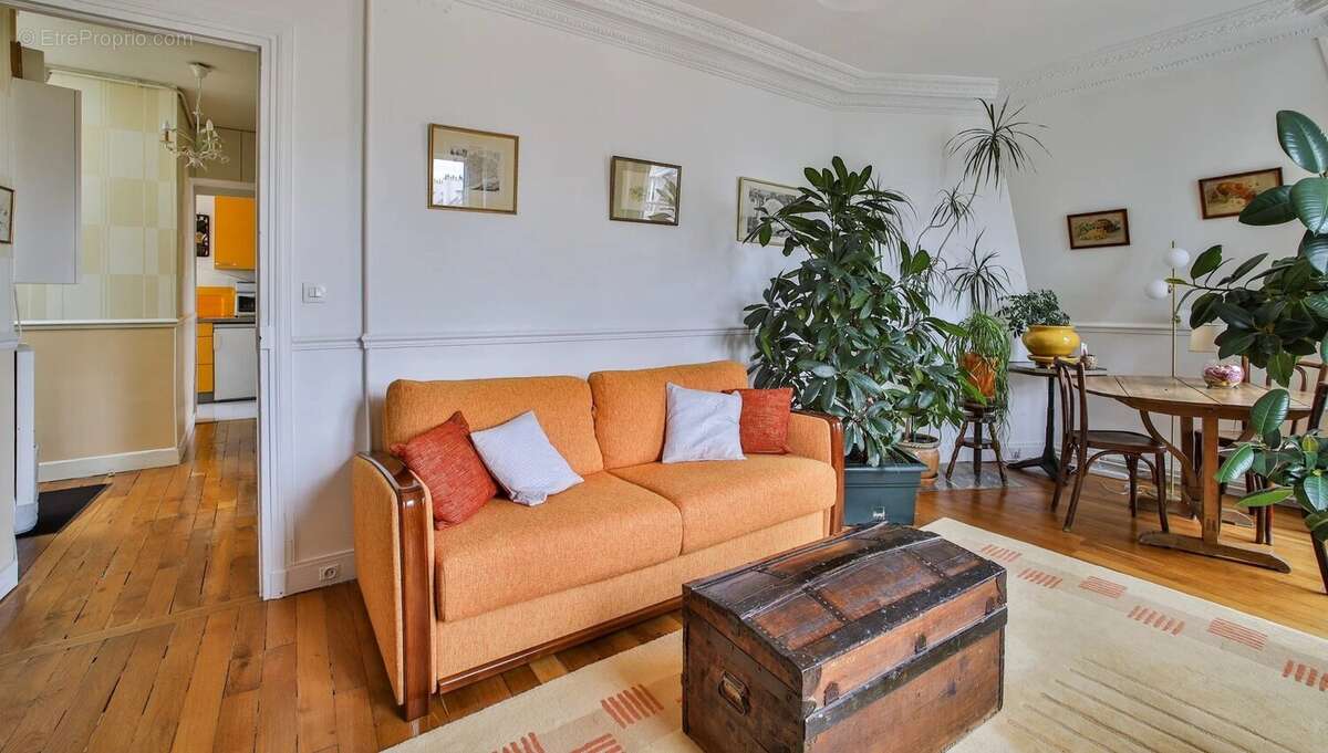 Appartement à PARIS-18E