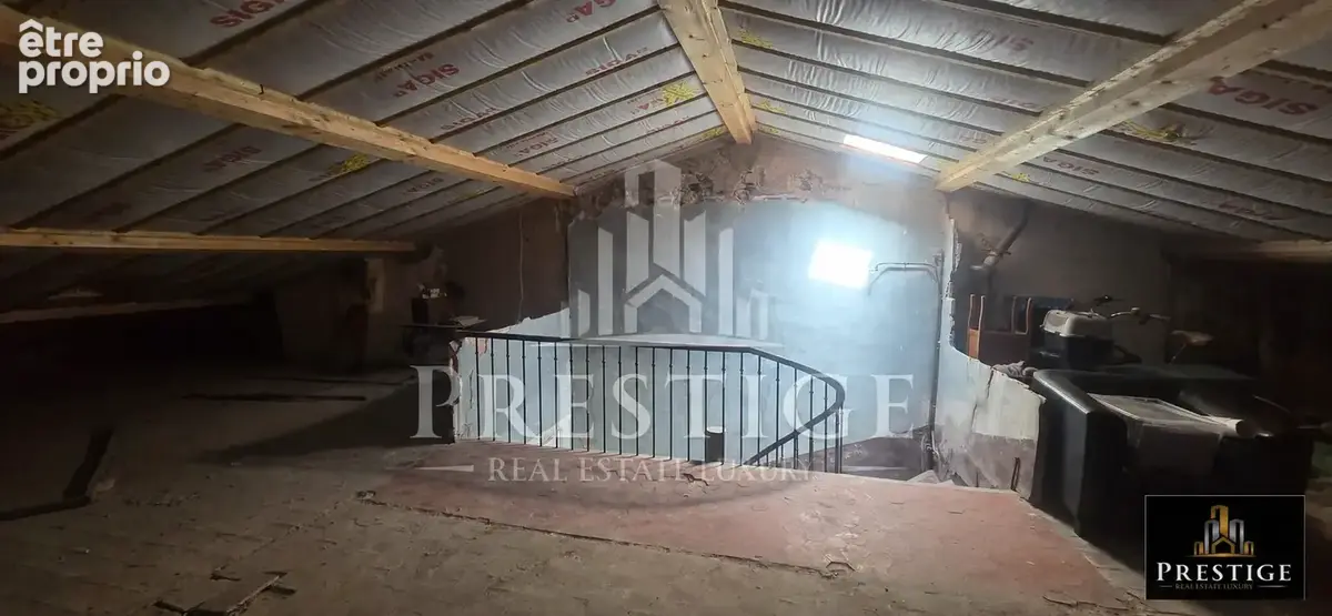 Hyères centre — 4ᵉ et dernier étage — combles à aménager — 114,95 m2 au sol - photo 10