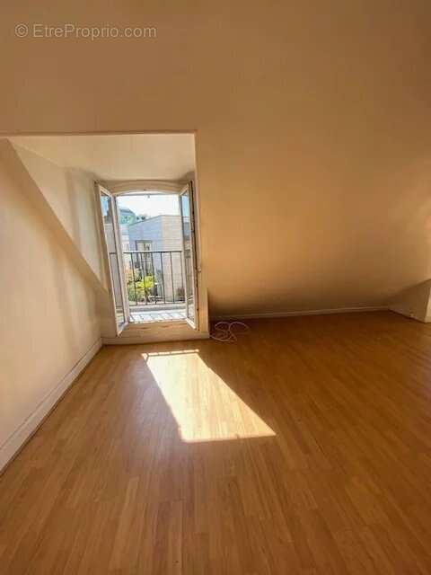 Appartement à PARIS-9E