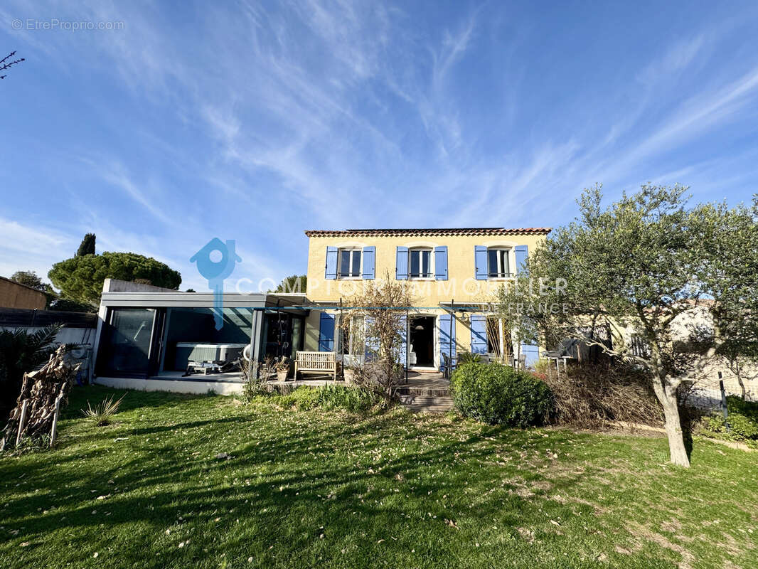 Maison à CODOGNAN