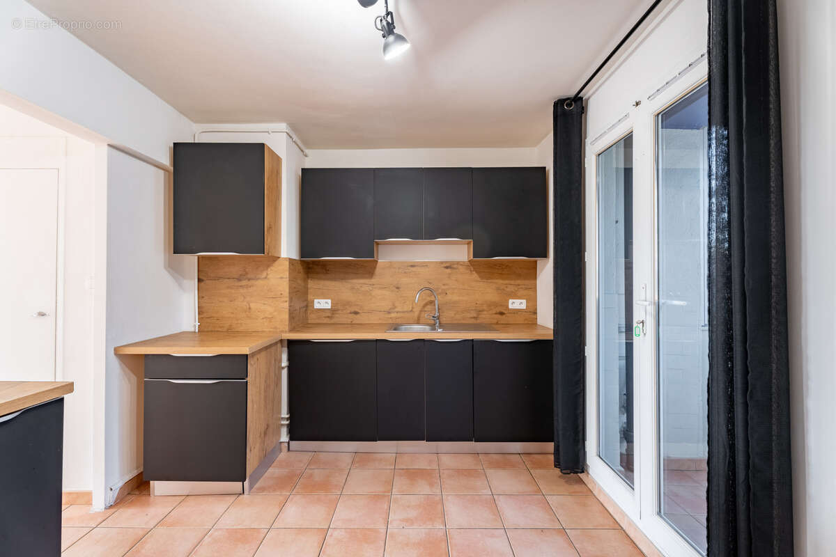 Appartement à MARSEILLE-15E