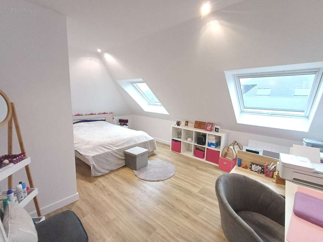 Appartement à BUCHY