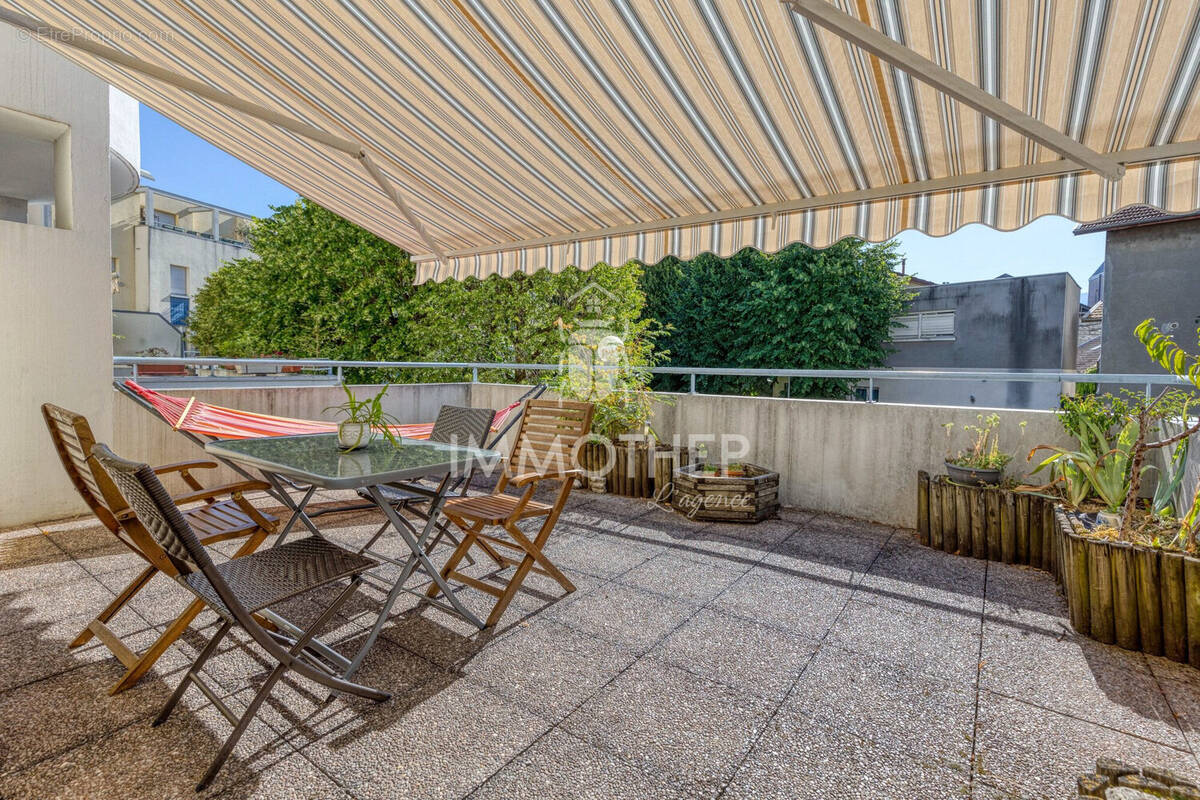 Appartement à FONTAINE
