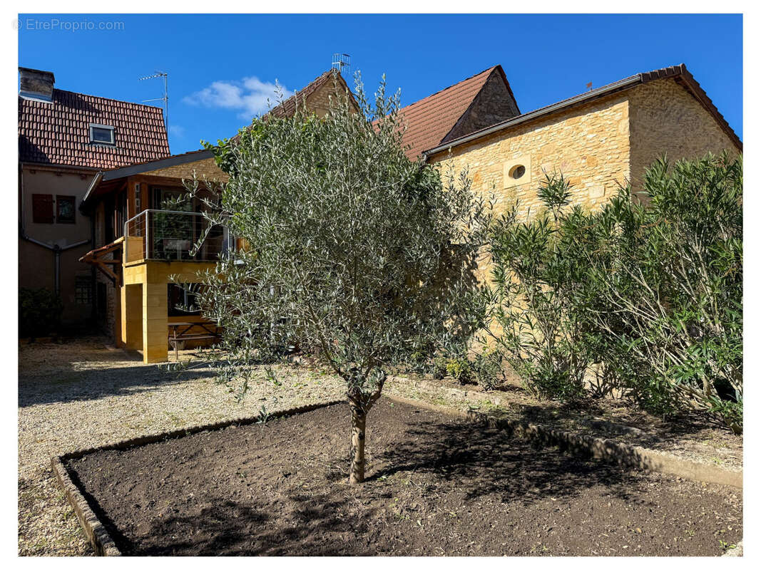 Maison à MONTIGNAC