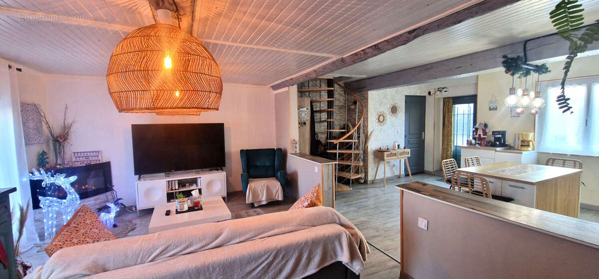 Maison à CUXAC-D'AUDE