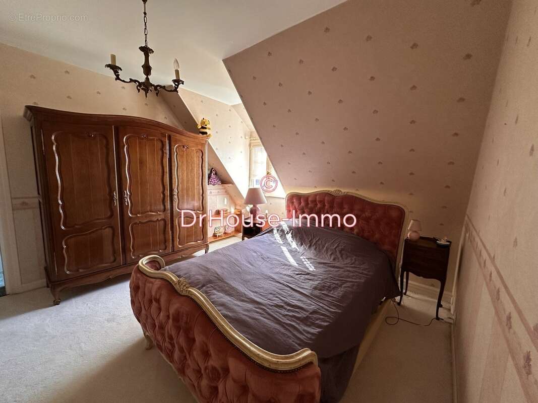 Maison à FLEURY-SUR-ORNE