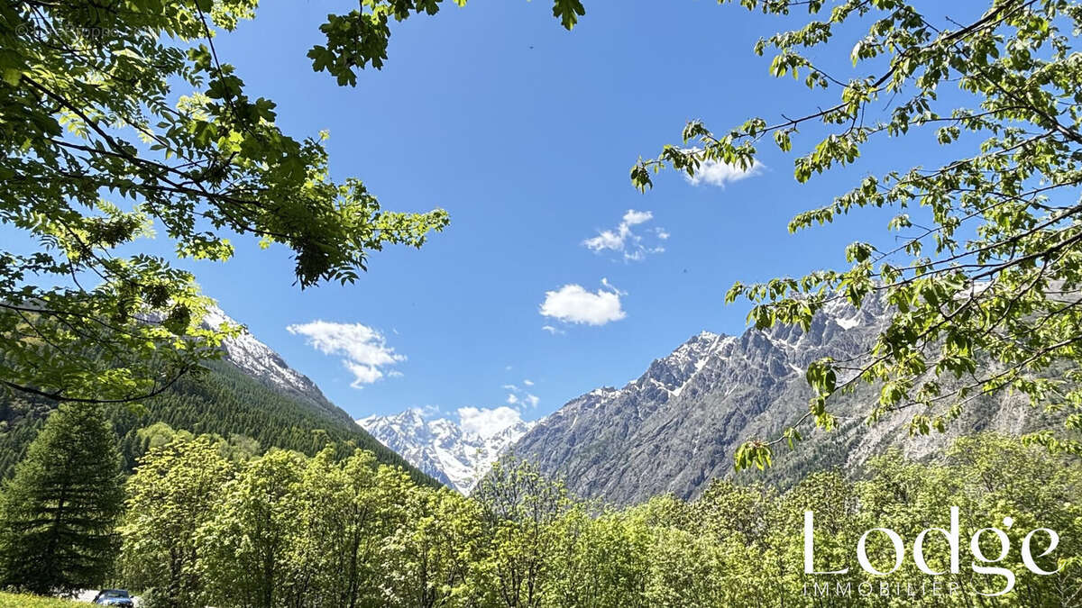 Terrain à PUY-SAINT-VINCENT