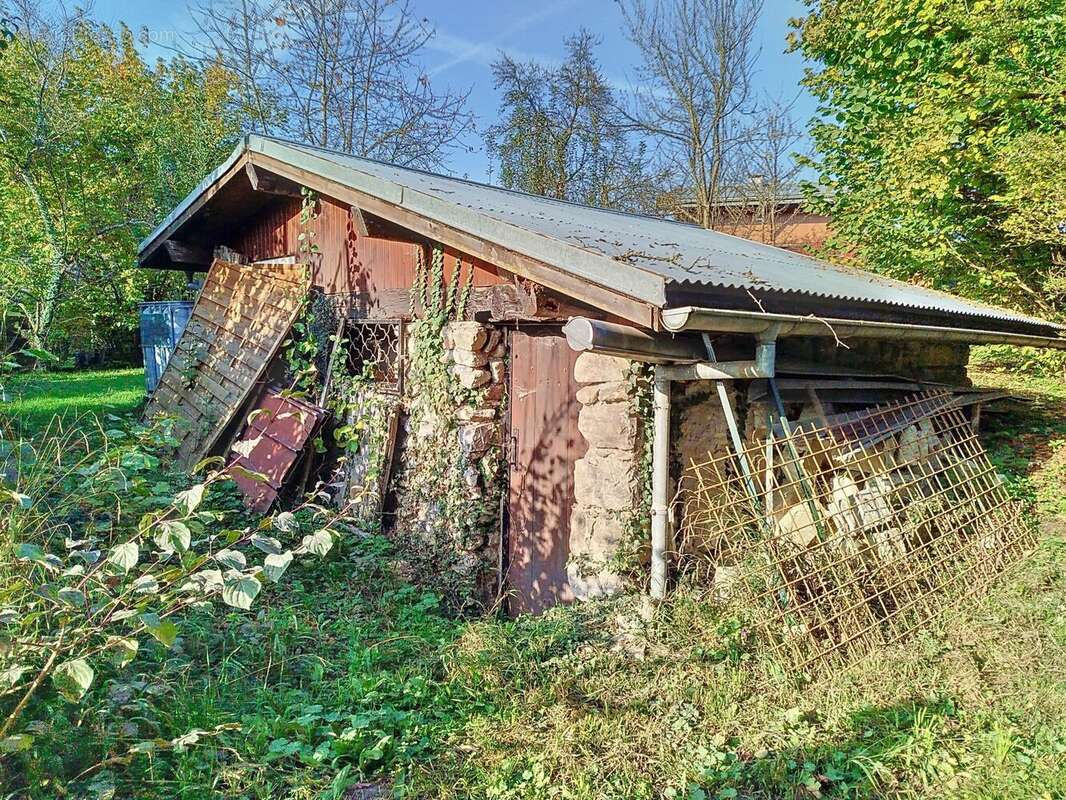 Terrain à VILLE-EN-SALLAZ