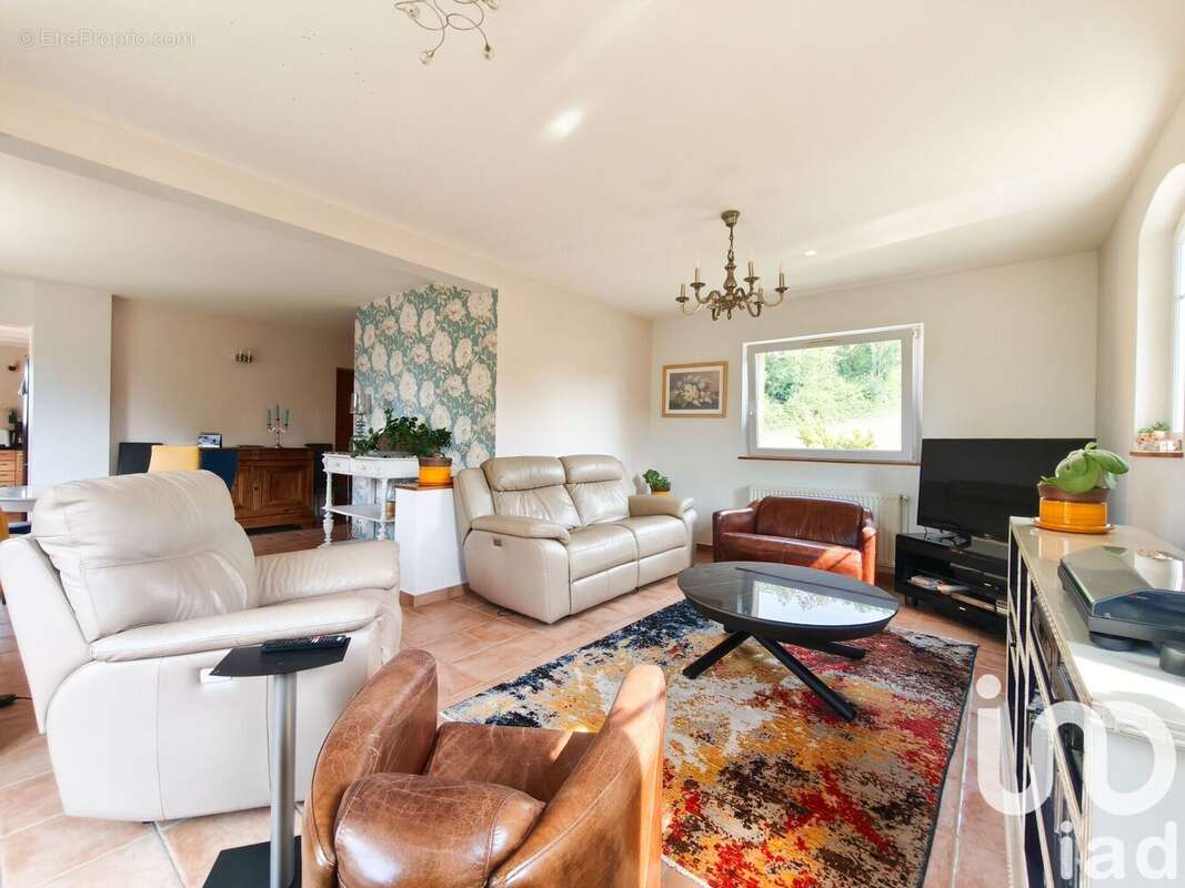 Photo 5 - Maison à SAINT-EUPHRAISE-ET-CLAIRIZET