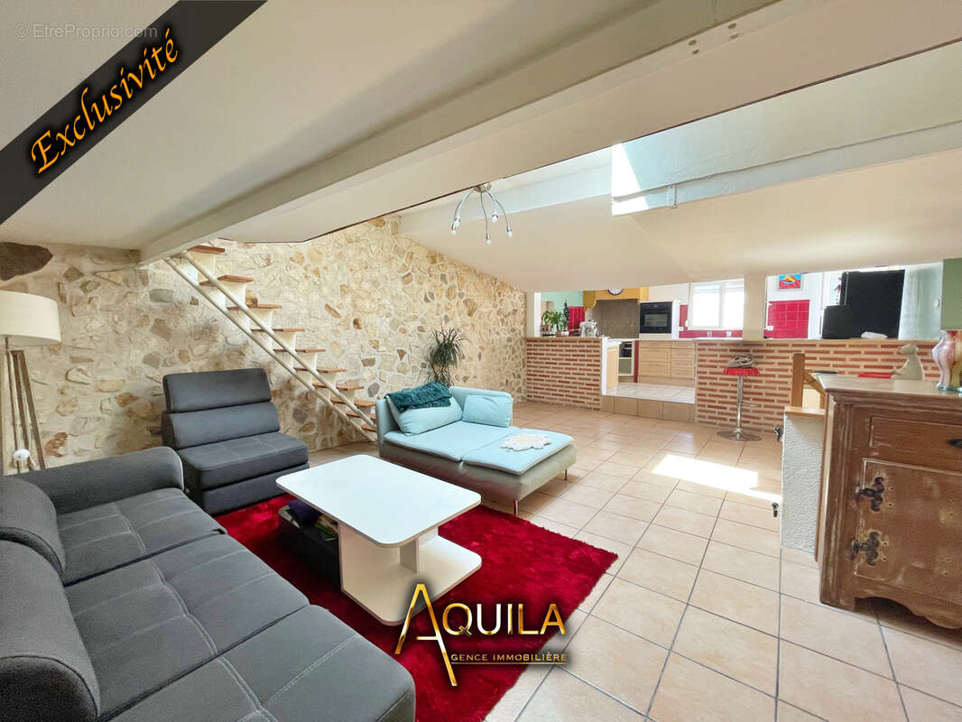 Maison coeur de village avec terrasse - photo 2