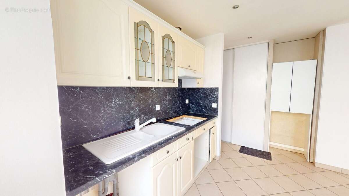 Appartement à CORBEIL-ESSONNES