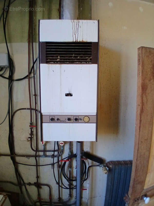 Maison à SAINT-LEGER-DE-FOUGERET