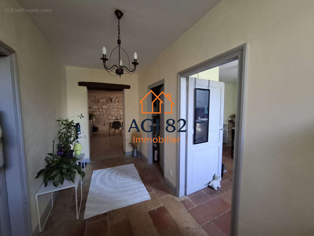 Maison 179 m² à Saint-Michel  - photo 4