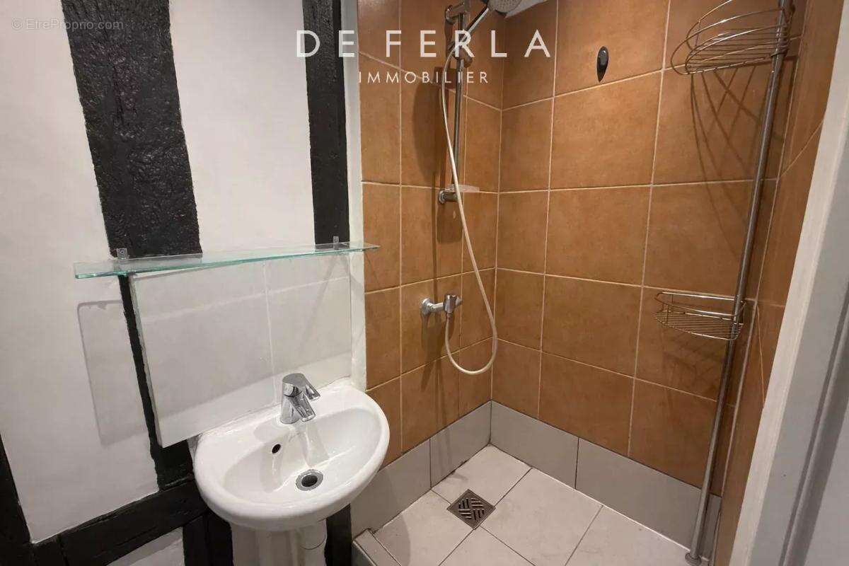 Appartement à PARIS-11E