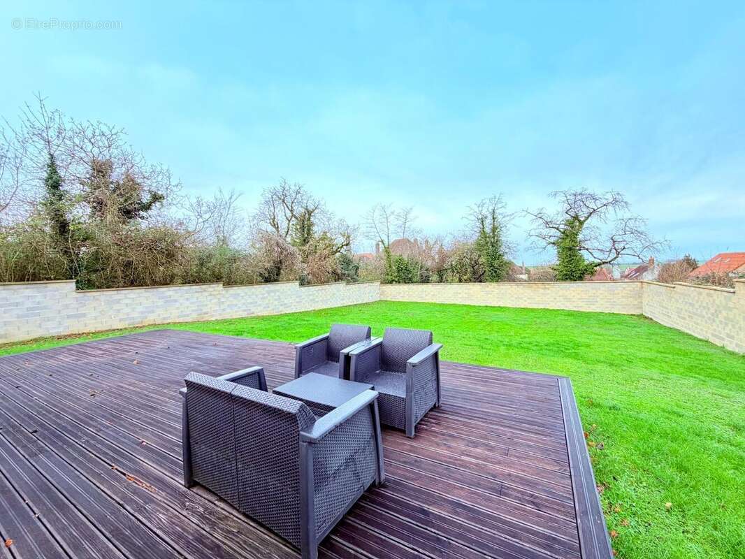 Photo 2 - Maison à THORIGNY-SUR-OREUSE