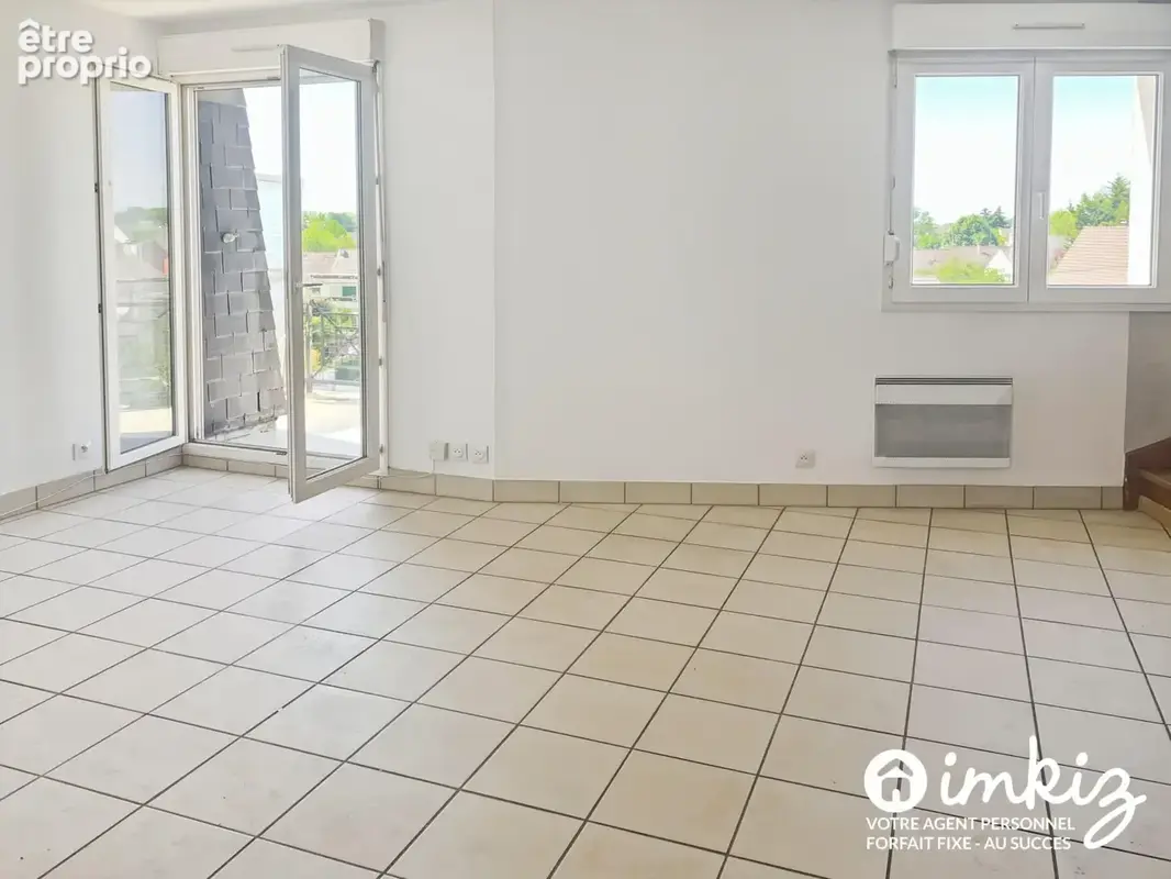Duplex 2 pièces avec balcon, cave et parking - photo 4