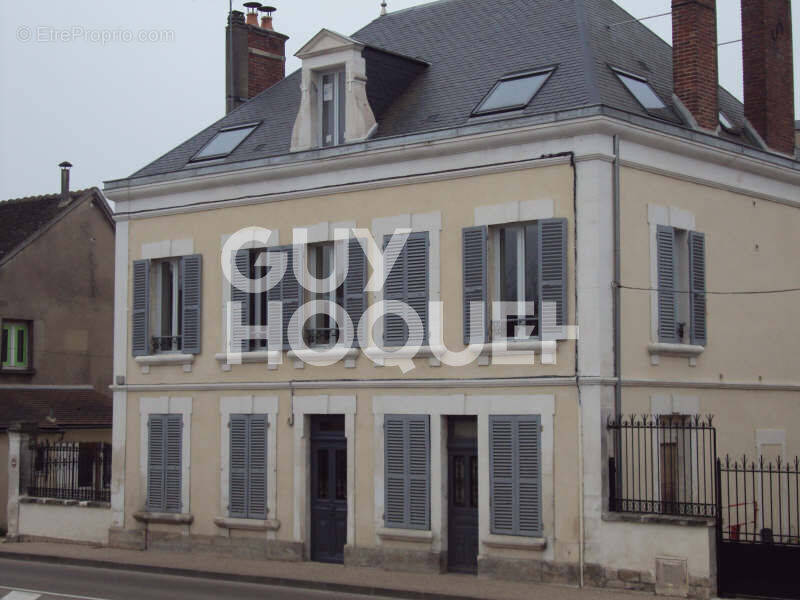 Appartement à MONETEAU