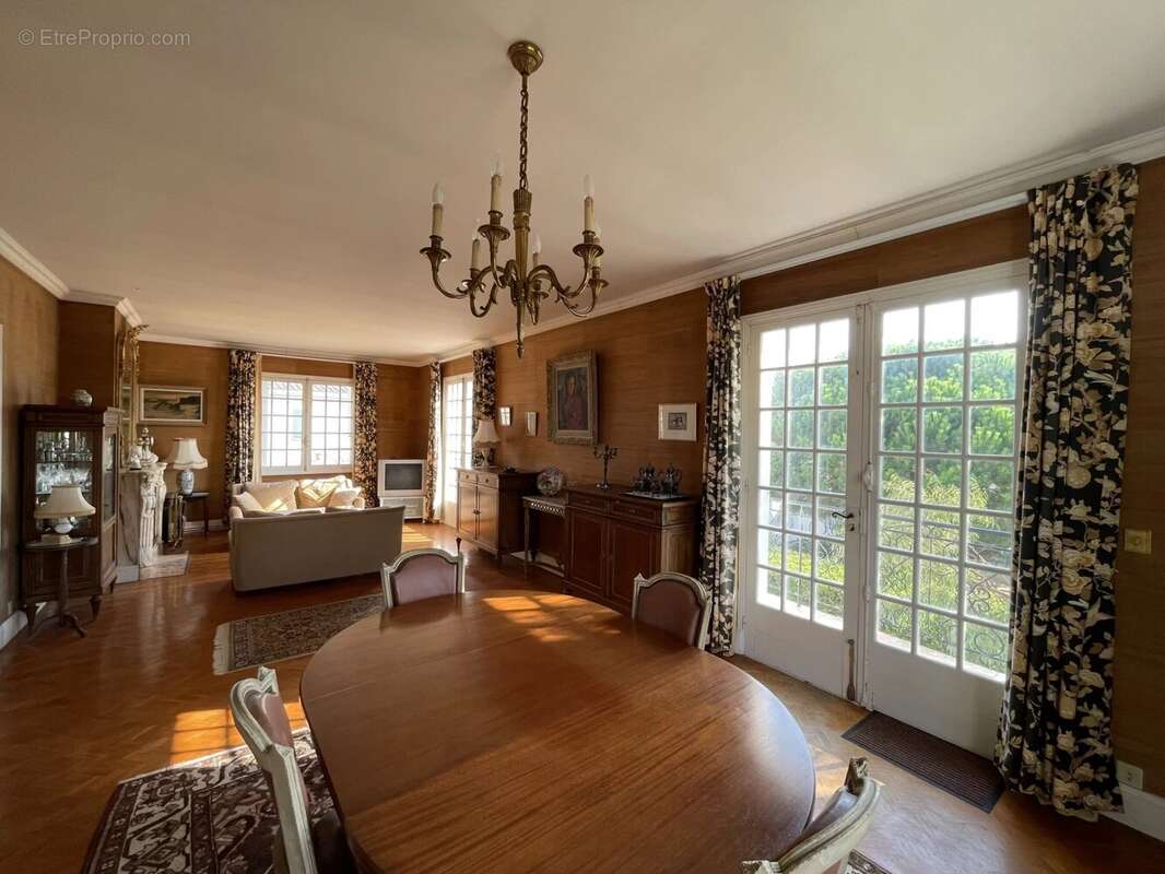 Maison à SAINT-GEORGES-DE-DIDONNE