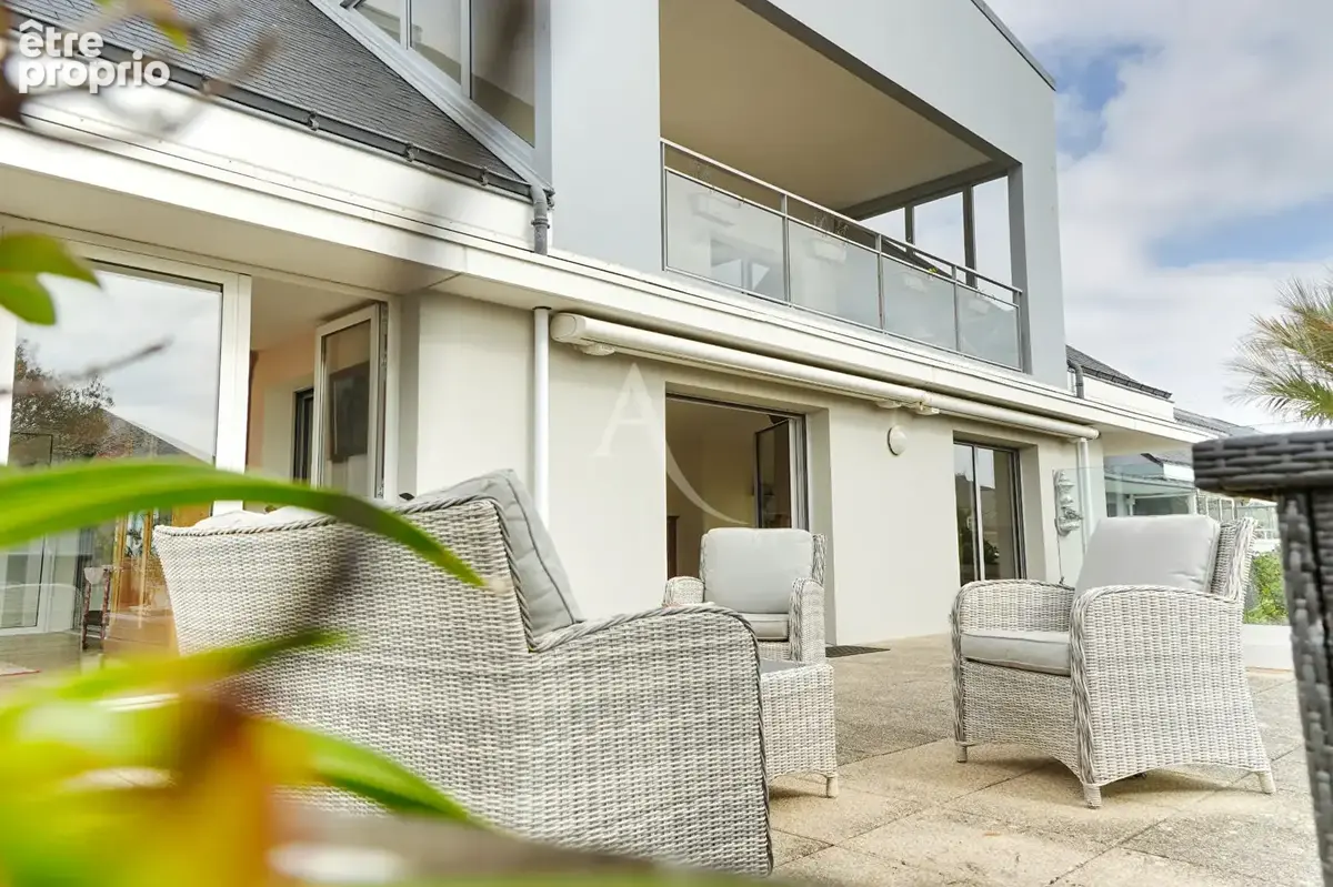Appartement  RARE Les Sables D Olonne 6 pièce(s) 231 m2 - photo 5