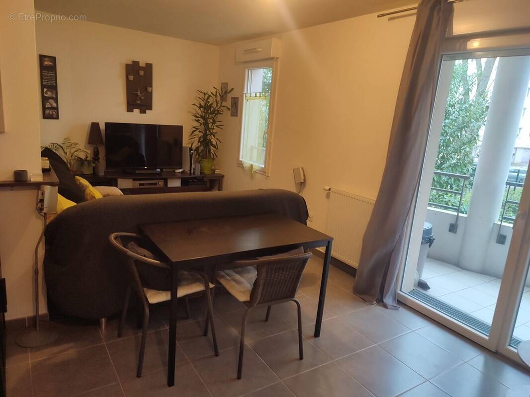 Appartement à LE PLESSIS-TREVISE