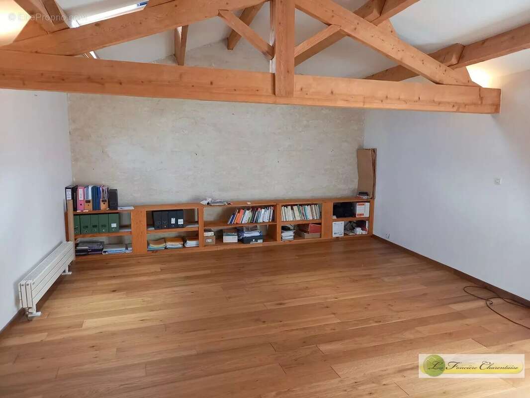 Maison à SAINT-AMANT-DE-BOIXE