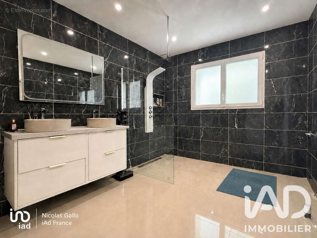 Maison 87 m² à Espiet  - photo 8