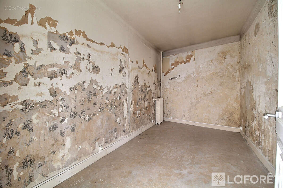 Appartement à LA GARENNE-COLOMBES