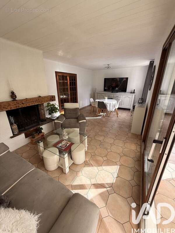 Photo 3 - Maison à ARQUES-LA-BATAILLE