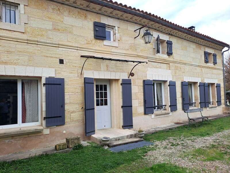 Maison à SAINT-DENIS-DE-PILE