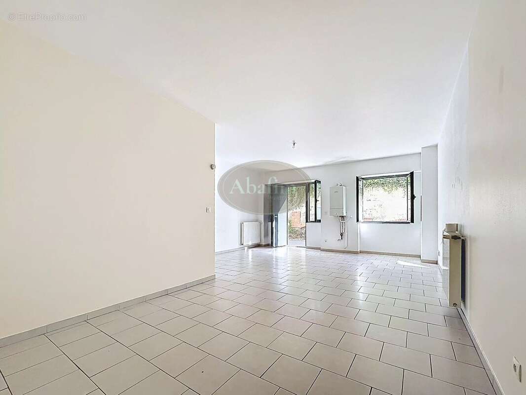 Maison à VIC-EN-BIGORRE