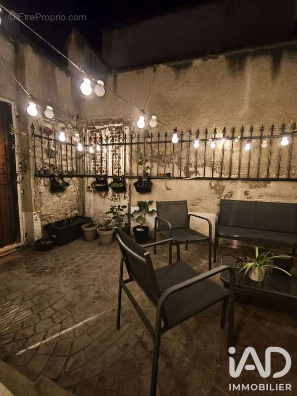 Maison 133 m² à Mehun-Sur-Yevre  - photo 6