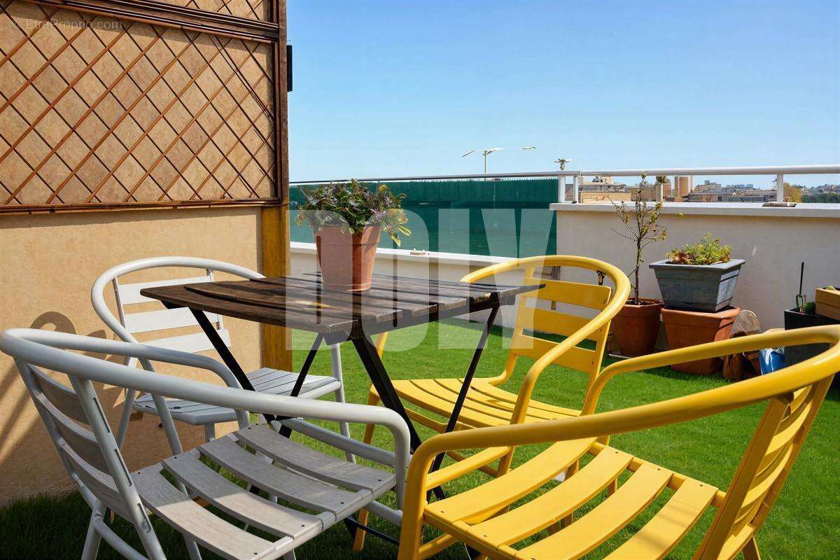 Appartement à CHILLY-MAZARIN